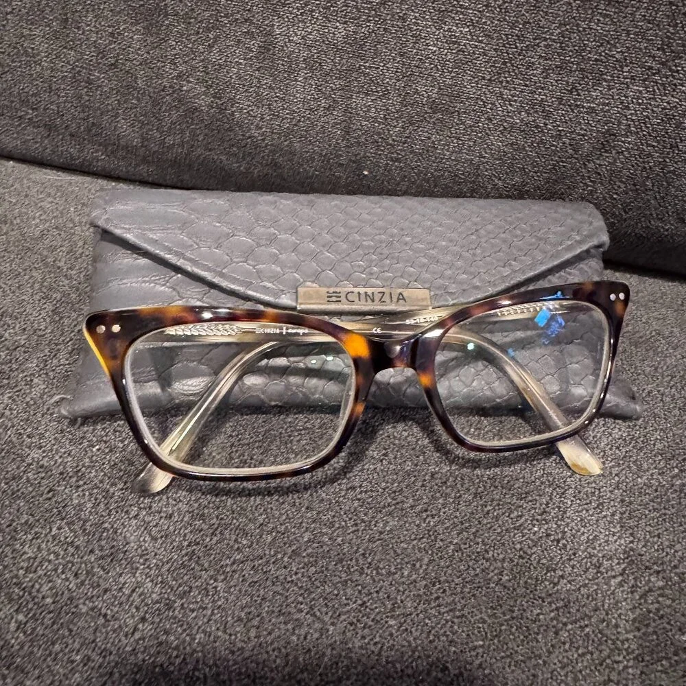 FREE SHIPPING Cat Eye Cinzia Retro Eyeglass Frames Currently w/ Lenses EUC - Picture 1 of 3